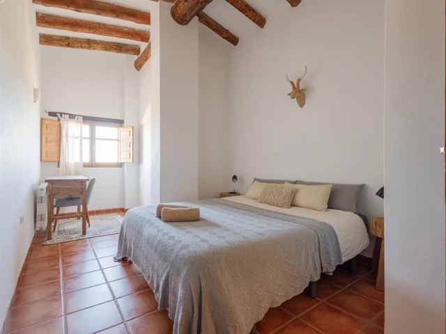 5 Day Silent Meditation Retreat in the Stunning Nature of Valencia Province, Spain