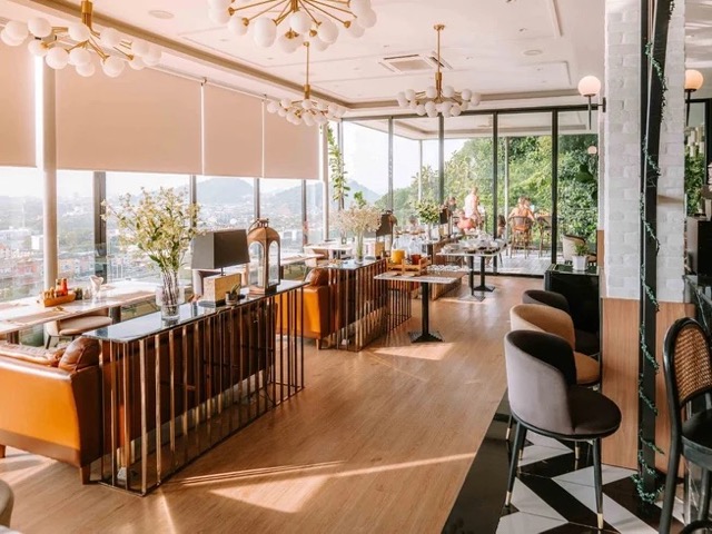 6 Day Thai Culture, Yoga and Wellness Immersion Retreat in Phuket, Thailand