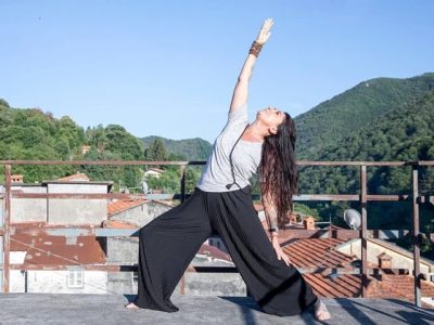 1 Month Get into The Yinfluence Online Yoga Retreat with Elena, 12 One-Hour Live Sessions Included