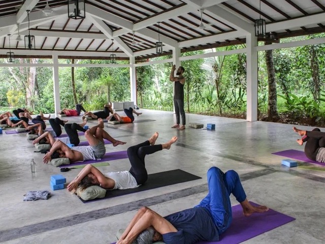 15 Day Natural Detox and Yoga Retreat for Body and Mind in Kalutara, Sri Lanka