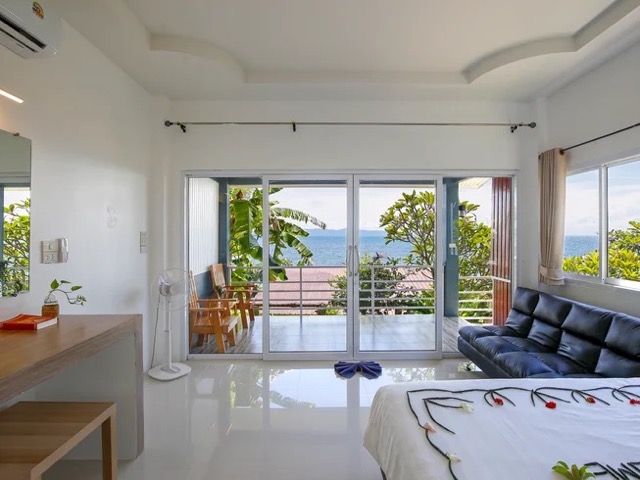 8 Day Meditation Retreat with Yoga in a Peaceful Private Beachfront Resort in Koh Phangan, Thailand
