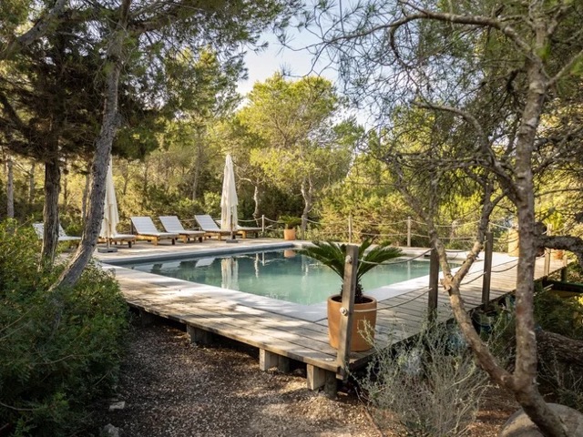 6 Day The Creative Power of the Feminine: Kundalini Yoga and Meditation Retreat in Formentera, Spain