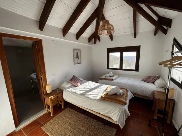 4 Day Do It Yourself Silence Meditation Retreat in Montes De Málaga, Spain