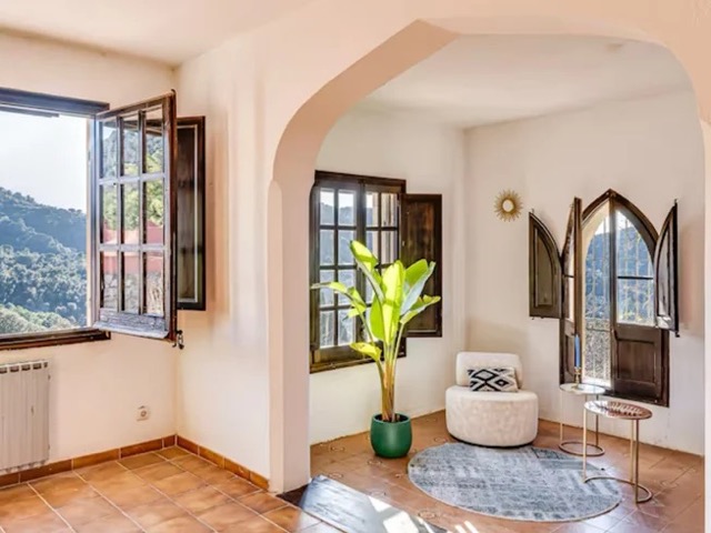 6 Day Women's Wellness and Yoga Retreat in Barcelona, Spain