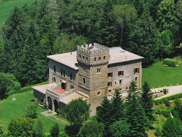 Women's Retreat Italy | Ultimate Yoga & Wellness Experience in Tuscany